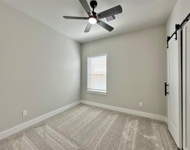 2444 Carmel Street - Photo Thumbnail 23