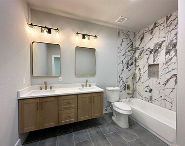 2444 Carmel Street - Photo Thumbnail 17
