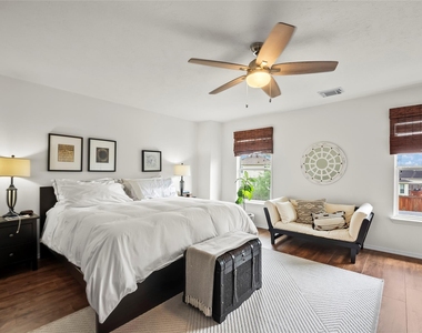 7806 Northfork Hollow Lane - Photo Thumbnail 7