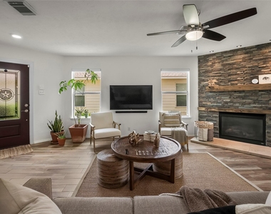 7806 Northfork Hollow Lane - Photo Thumbnail 1