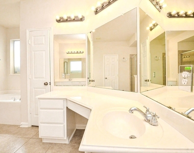 21415 Sierra Bend Drive - Photo Thumbnail 24