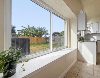 13635 Repa Lane - Photo Thumbnail 10