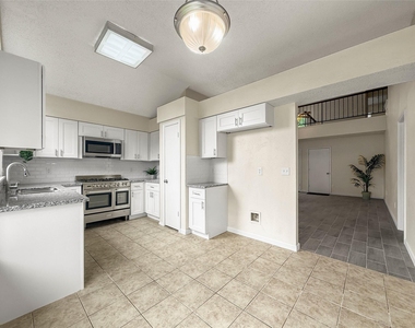 13635 Repa Lane - Photo Thumbnail 15