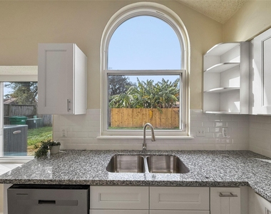 13635 Repa Lane - Photo Thumbnail 11