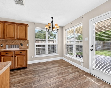 7603 Kenmark Court - Photo Thumbnail 18