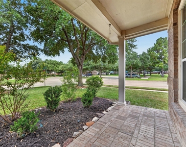 7603 Kenmark Court - Photo Thumbnail 5