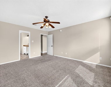 7603 Kenmark Court - Photo Thumbnail 20