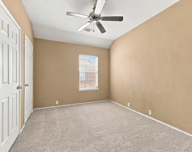 30026 Luna Lakes Drive - Photo Thumbnail 25