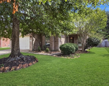 30026 Luna Lakes Drive - Photo Thumbnail 5