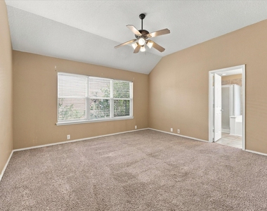 30026 Luna Lakes Drive - Photo Thumbnail 21