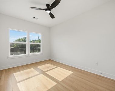 8210 Lawler Street - Photo Thumbnail 14