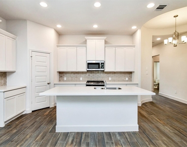 1318 Lakeside Creek Road - Photo Thumbnail 2