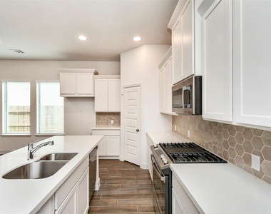 1318 Lakeside Creek Road - Photo Thumbnail 4