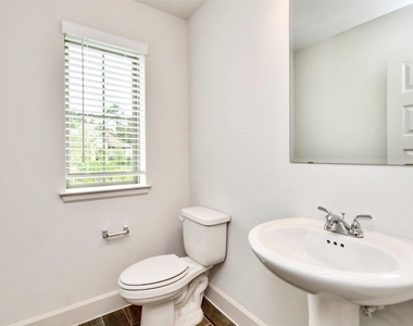 1318 Lakeside Creek Road - Photo Thumbnail 15