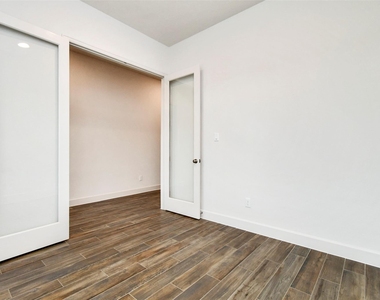 1318 Lakeside Creek Road - Photo Thumbnail 14