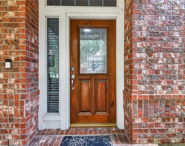 214 Kentwood Ridge Court - Photo Thumbnail 2