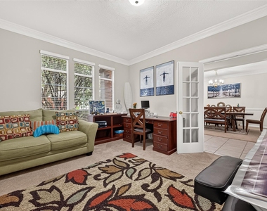 214 Kentwood Ridge Court - Photo Thumbnail 5