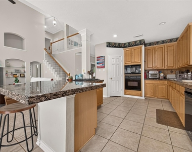 214 Kentwood Ridge Court - Photo Thumbnail 11