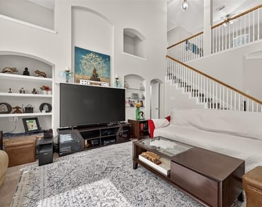 214 Kentwood Ridge Court - Photo Thumbnail 19