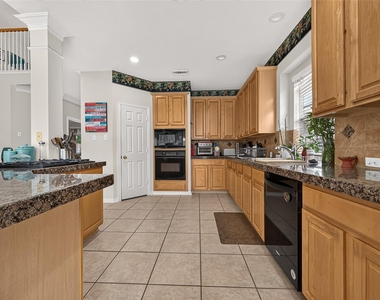 214 Kentwood Ridge Court - Photo Thumbnail 12