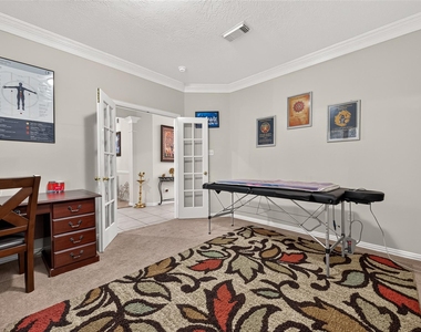 214 Kentwood Ridge Court - Photo Thumbnail 6