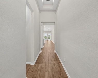 5123 Morrison Drive - Photo Thumbnail 1