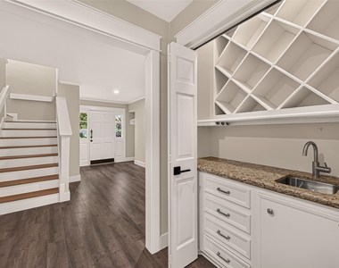 2103 Shadybriar Drive - Photo Thumbnail 11