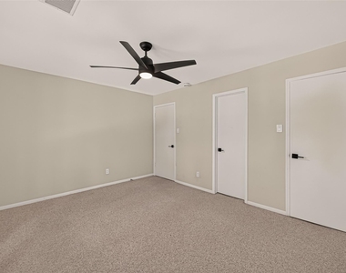 2103 Shadybriar Drive - Photo Thumbnail 35
