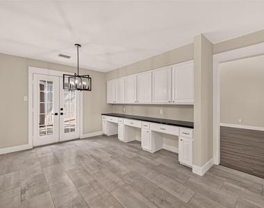 2103 Shadybriar Drive - Photo Thumbnail 17