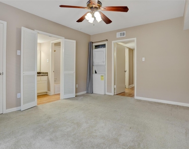 1807 Stoney Brook Drive - Photo Thumbnail 15