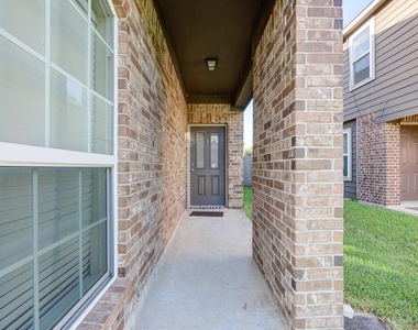 3251 View Valley Trail - Photo Thumbnail 1