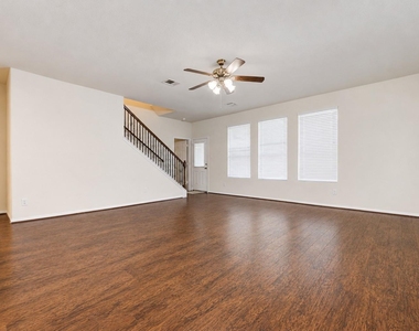 3251 View Valley Trail - Photo Thumbnail 2