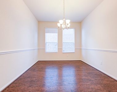 3251 View Valley Trail - Photo Thumbnail 4