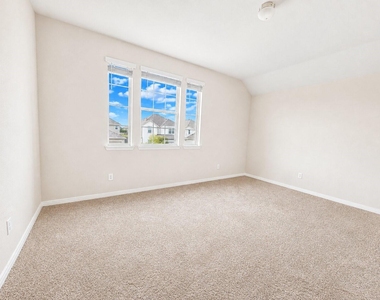 24635 Signorelli Way - Photo Thumbnail 17