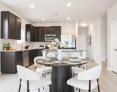 24635 Signorelli Way - Photo Thumbnail 11