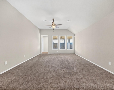 8811 Trenton Landing Lane - Photo Thumbnail 21