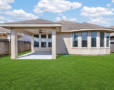 8811 Trenton Landing Lane - Photo Thumbnail 32