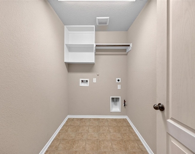 8811 Trenton Landing Lane - Photo Thumbnail 28