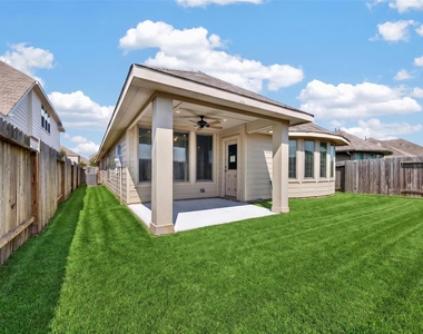 8811 Trenton Landing Lane - Photo Thumbnail 31