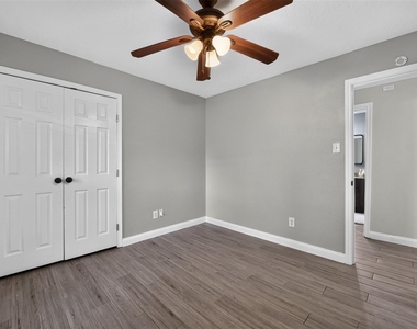 10407 Winding Trail Road - Photo Thumbnail 29