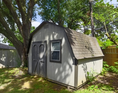 10407 Winding Trail Road - Photo Thumbnail 34