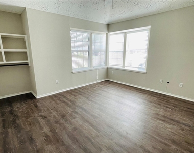 20519 Boxridge Lane - Photo Thumbnail 10