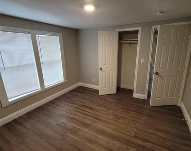6810 Bleker Street - Photo Thumbnail 18