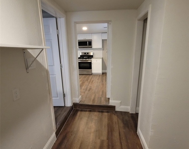 6810 Bleker Street - Photo Thumbnail 31