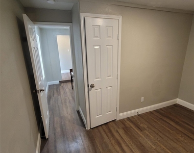 6810 Bleker Street - Photo Thumbnail 2