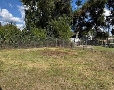 6810 Bleker Street - Photo Thumbnail 37