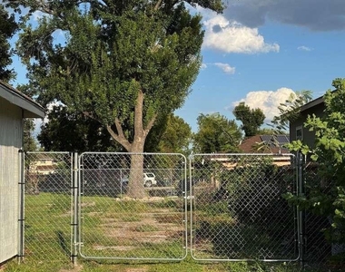 6810 Bleker Street - Photo Thumbnail 40