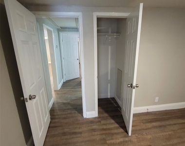 6810 Bleker Street - Photo Thumbnail 7