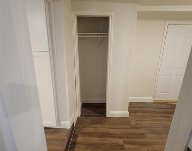 6810 Bleker Street - Photo Thumbnail 19