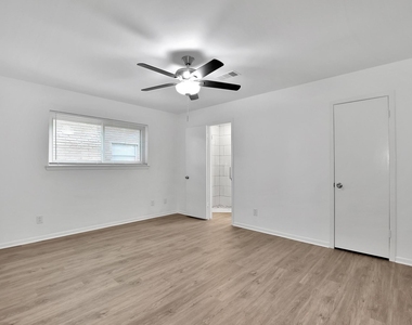10513 Moorberry Lane - Photo Thumbnail 15